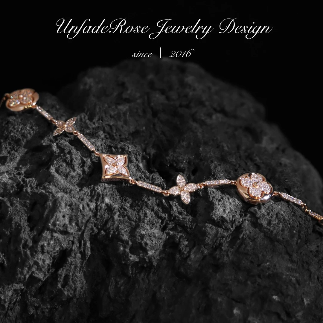 UNFADE ROSE 镀K金百搭高级精致镶嵌四叶手链 T040J