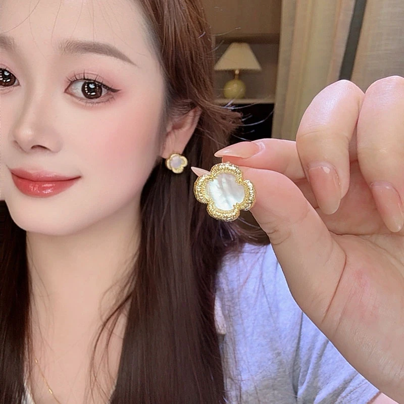 铜合金贝壳耳饰 金属镶边贝壳花朵耳钉女气质小众设计感耳环耳饰