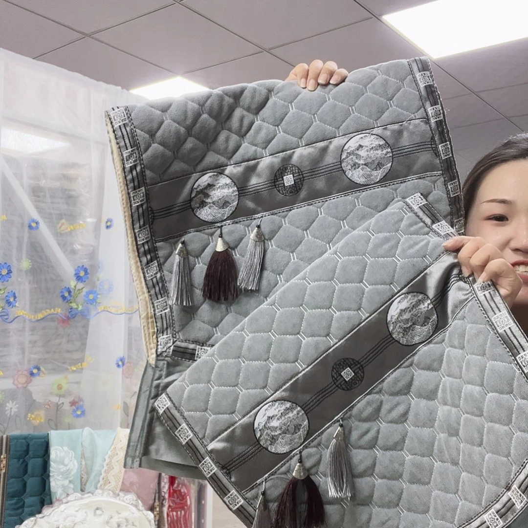 雪尼尔啦咯啦咯啦咯啦咯啦