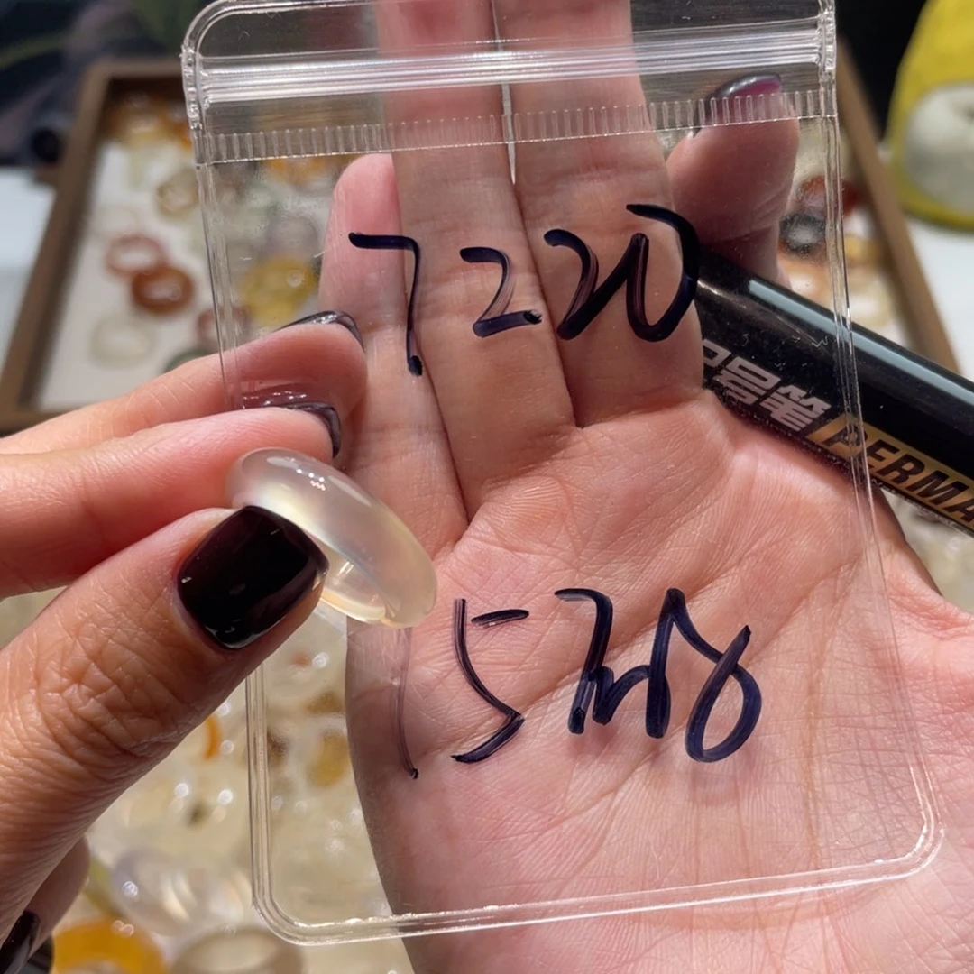 玛瑙/玉髓戒指未镶嵌