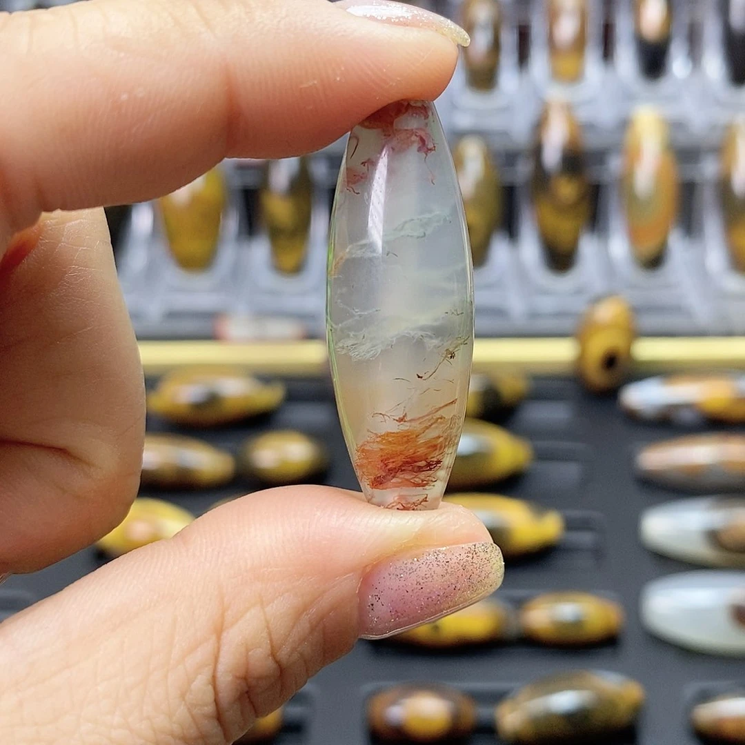 玛瑙/玉髓颈饰合金