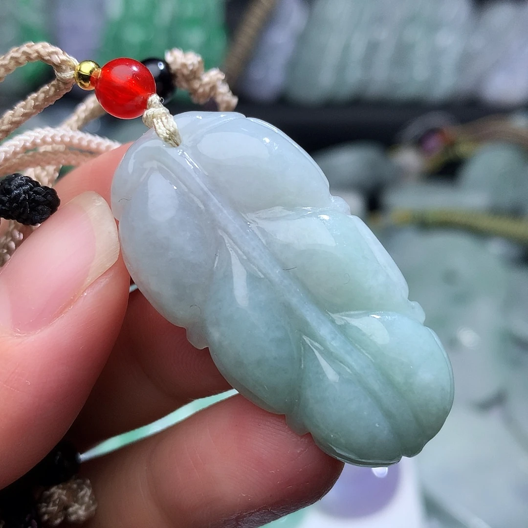 翡翠未镶嵌颈饰31