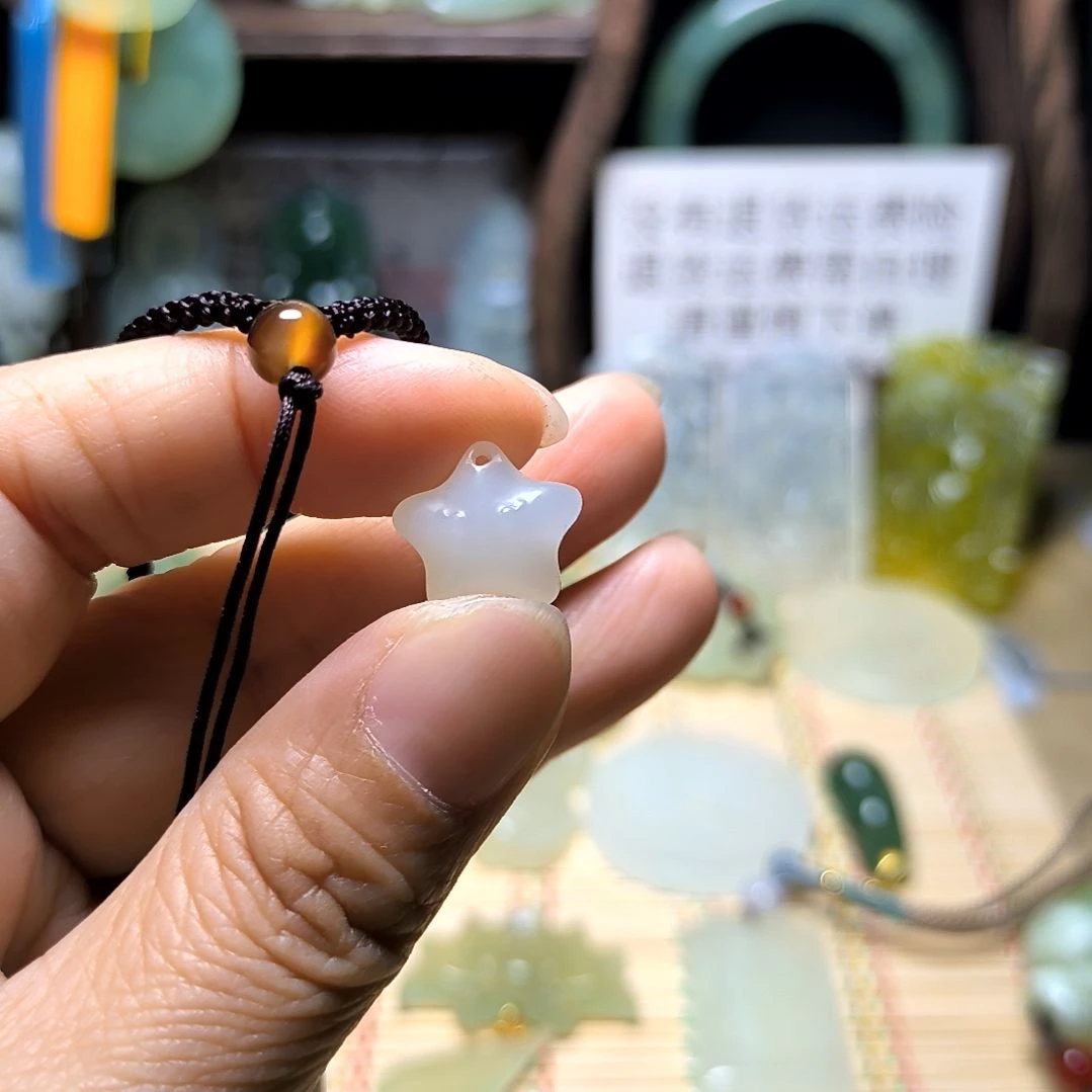 岫玉未镶嵌吊坠(不含链)