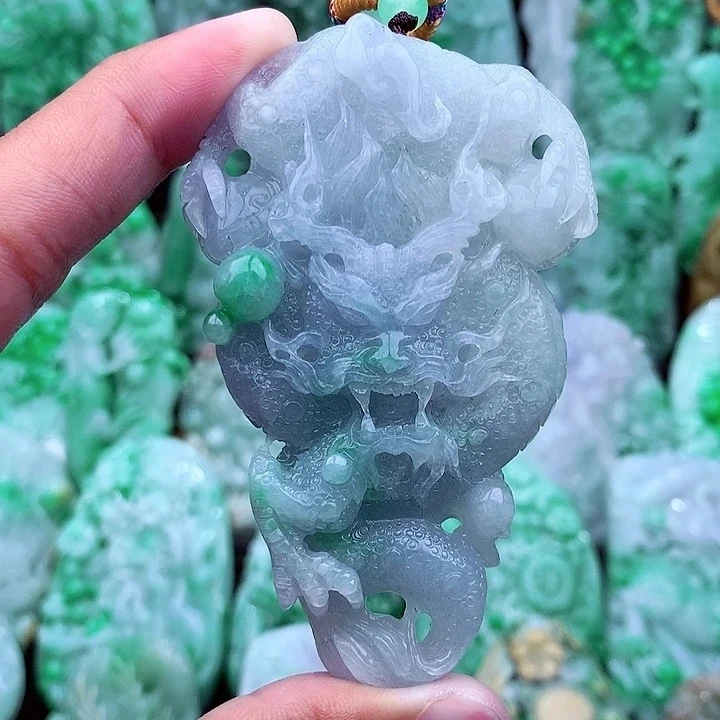 天然A货翡翠龙牌