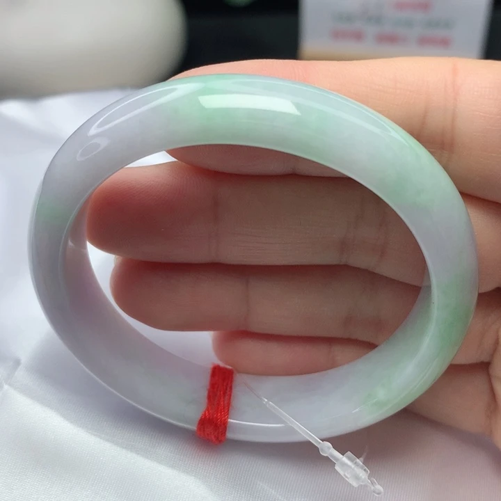 翡翠手镯（贵妃镯）未镶嵌5454555555