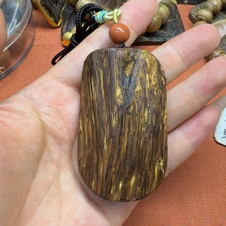 大叶紫檀（黑酸枝木类）