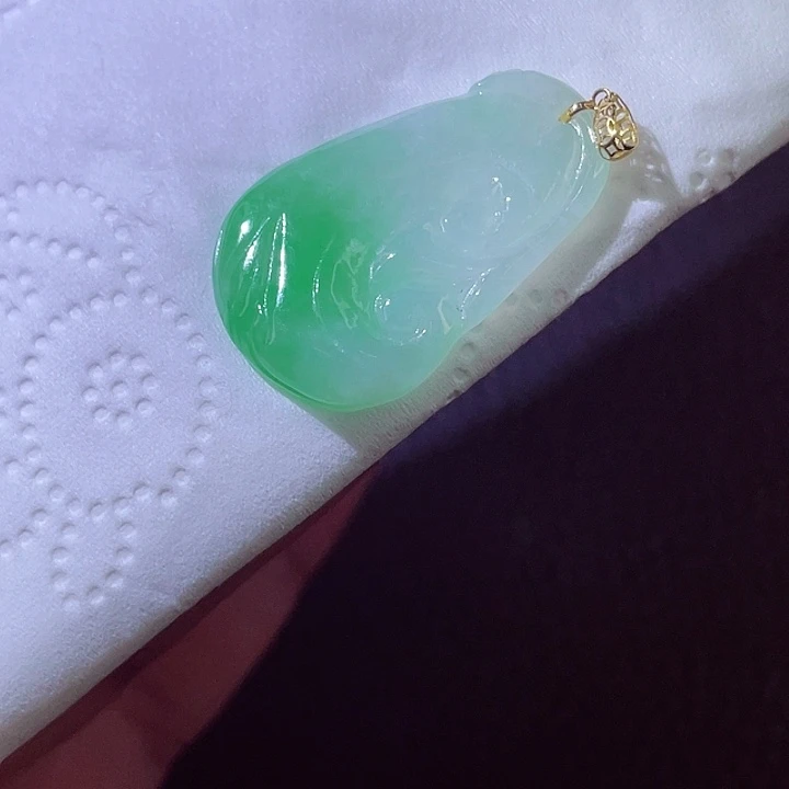颈饰18K金镶嵌翡翠翡翠