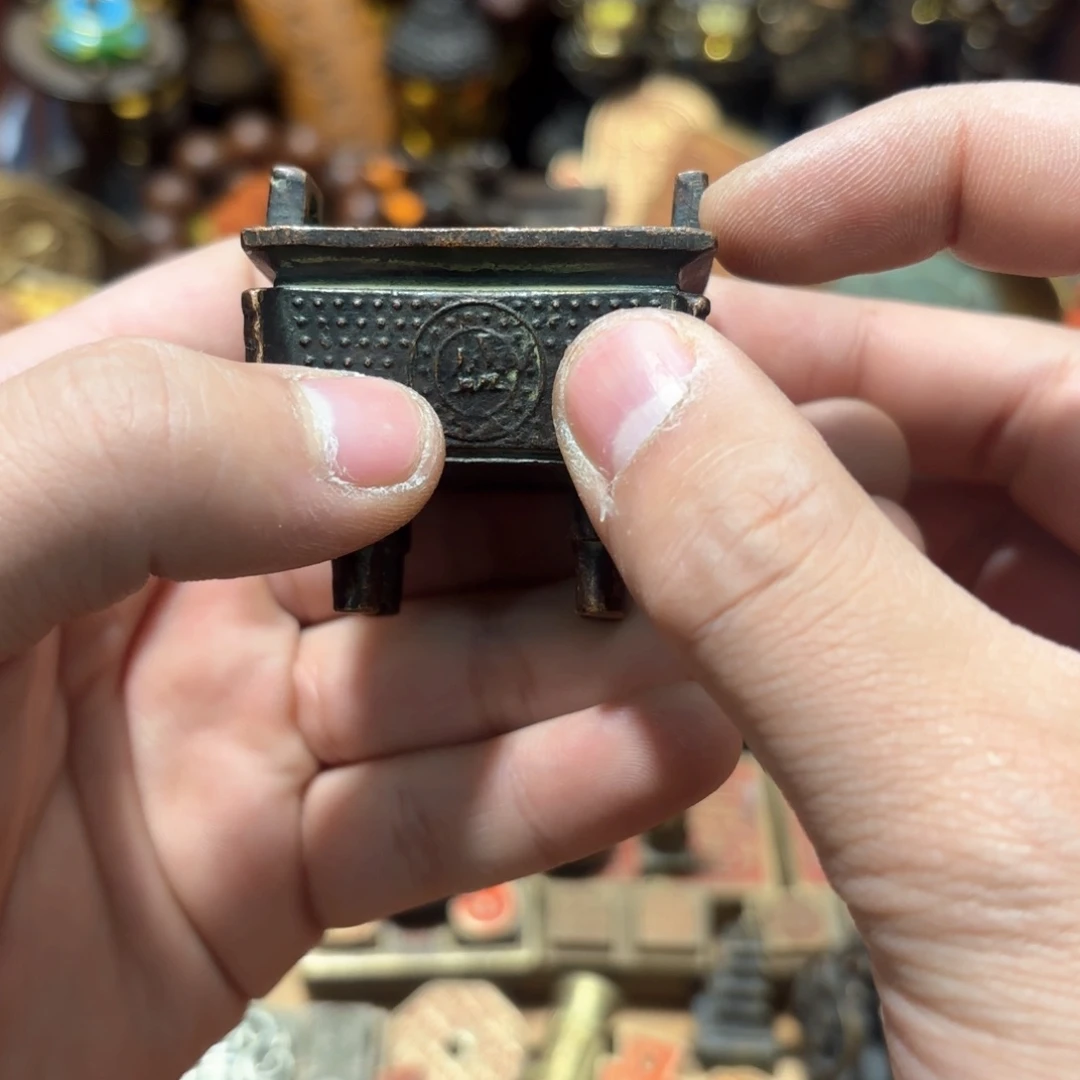 铜器摆件收收藏藏