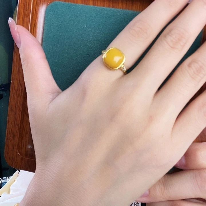 银S925镶嵌蜜蜡戒指戒指