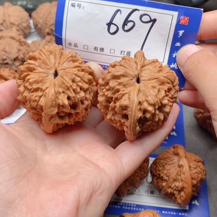 把件桃核48官帽669号牌