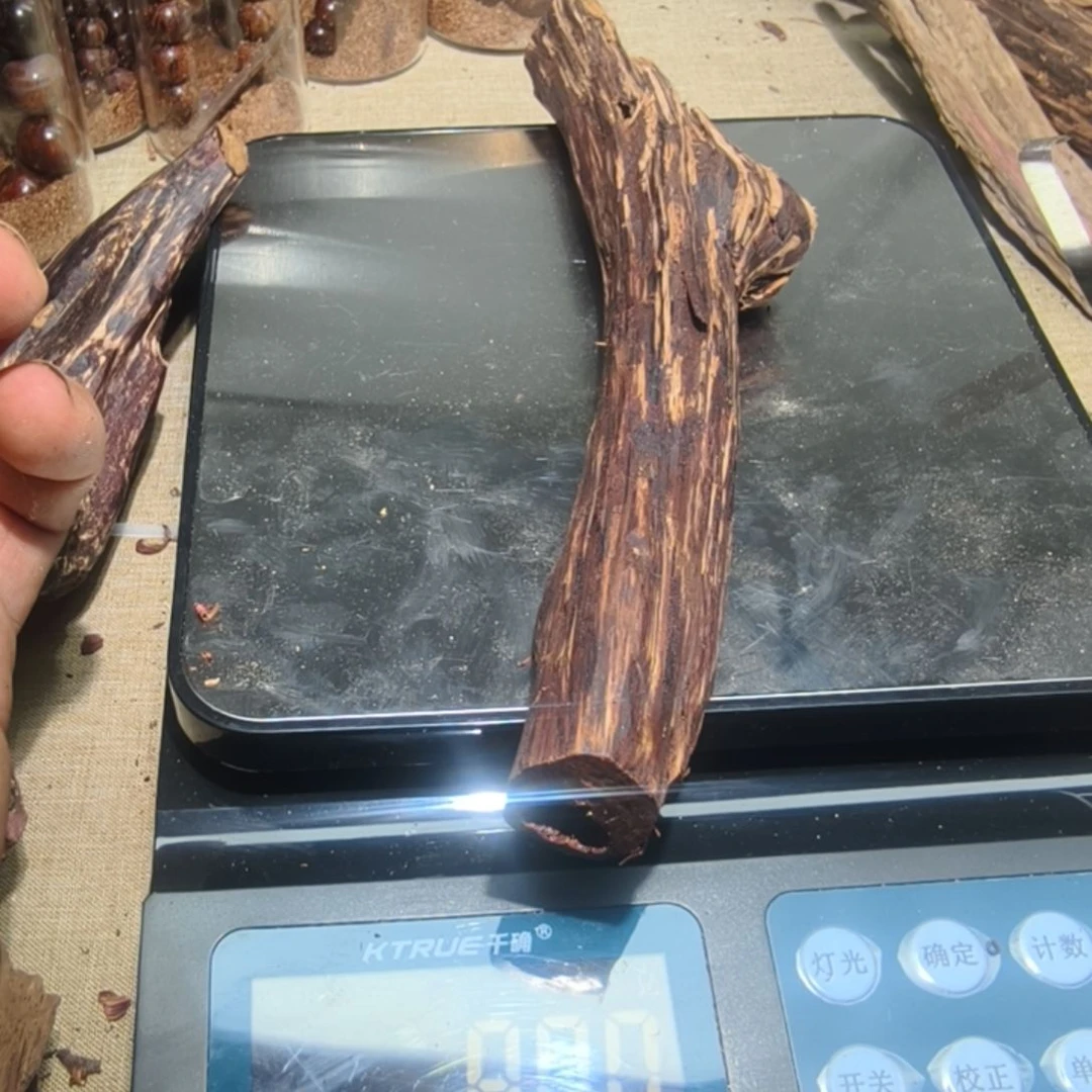 海南降真香小叶糖结