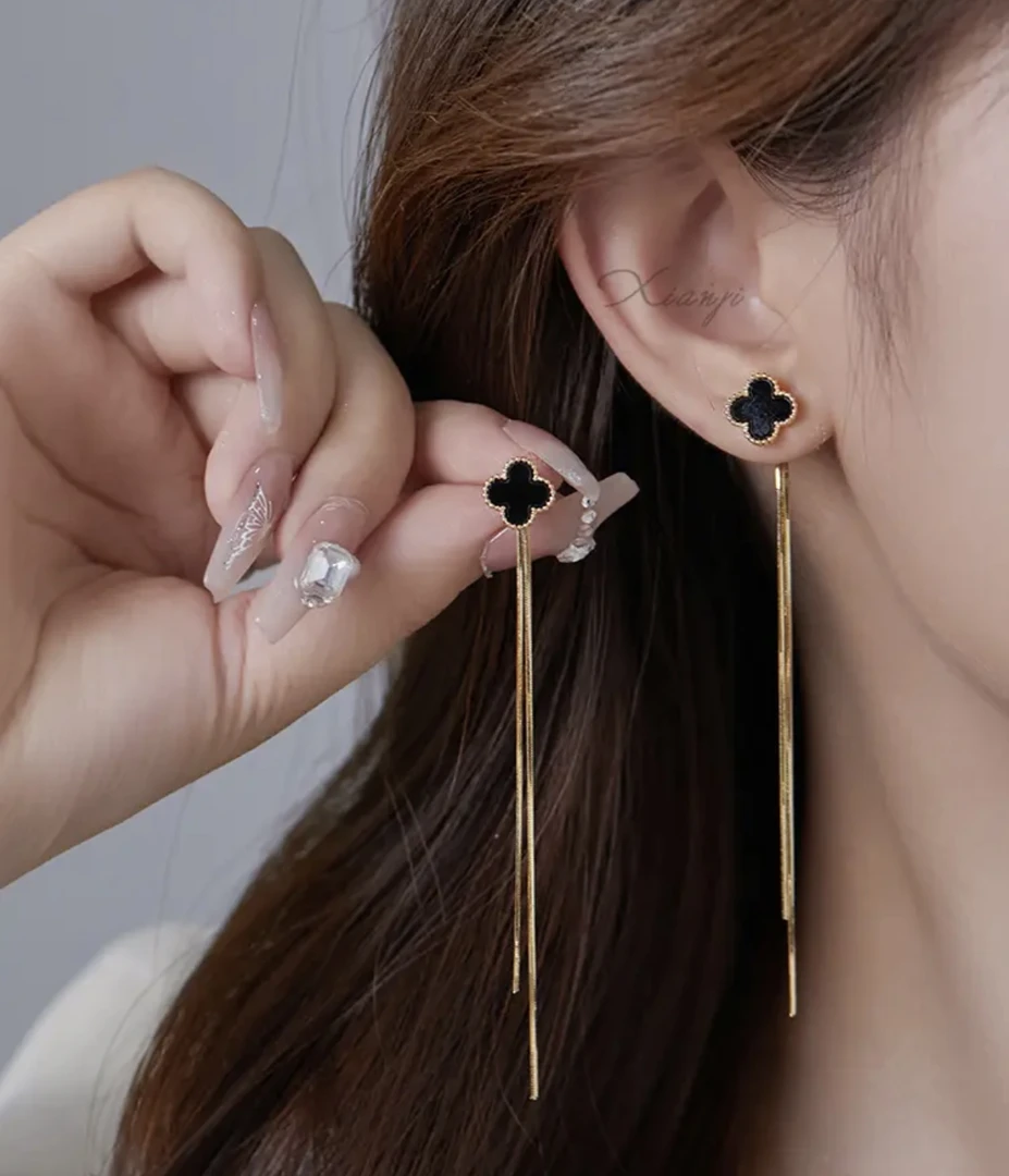 铜合金耳饰 经典黑金四叶草两戴款流苏耳钉 气质简约百搭法式耳钉