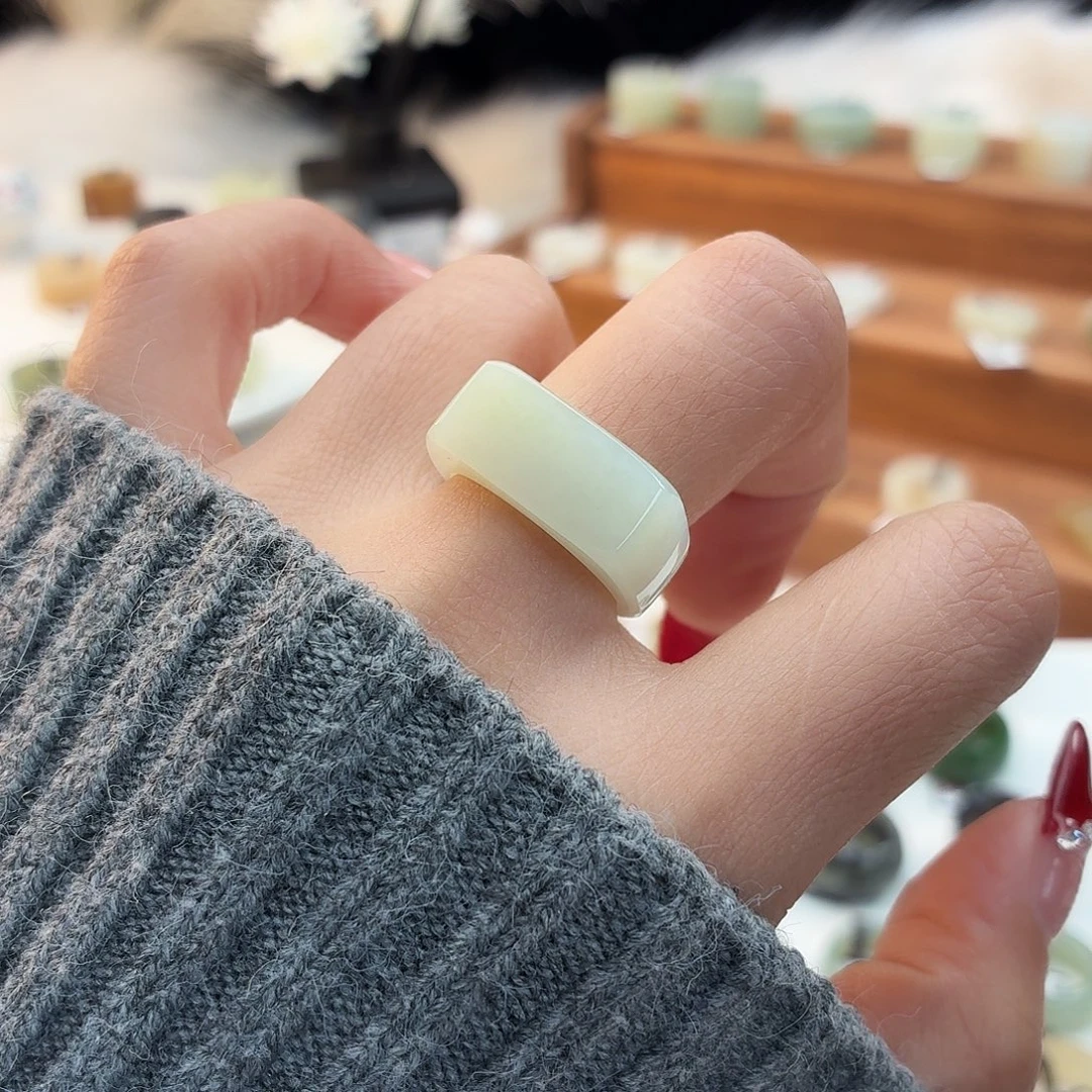 和田玉未镶嵌戒指i74奶黄马鞍17.1mm