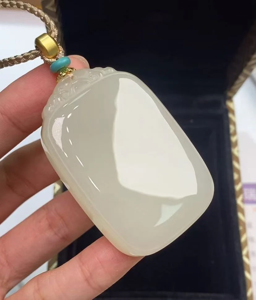 375975/和田玉无事牌挂件   多样性一件发