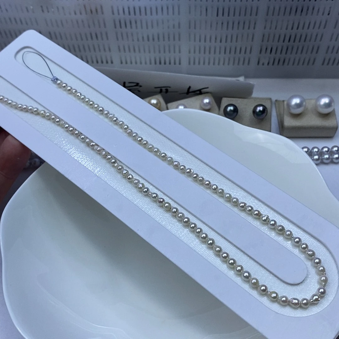 未镶嵌海水珍珠颈饰