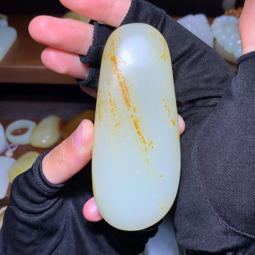 哥***呀和田玉未镶嵌颈饰