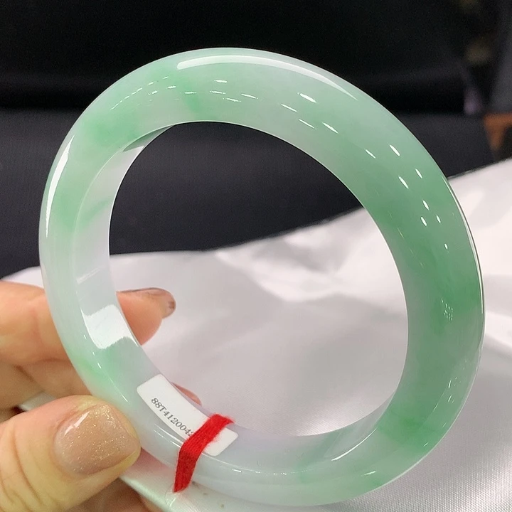 翡翠手镯未镶嵌正圈60