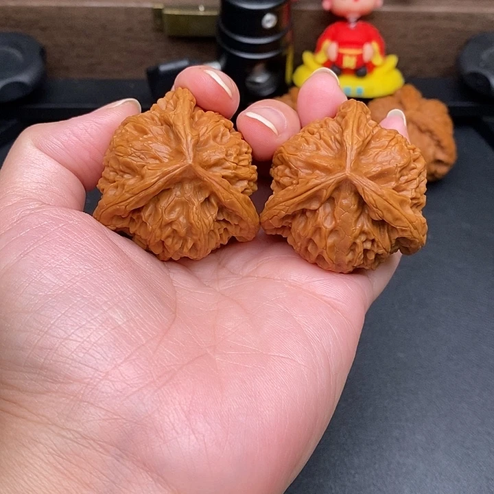 丿***刂把件文玩核桃宫灯