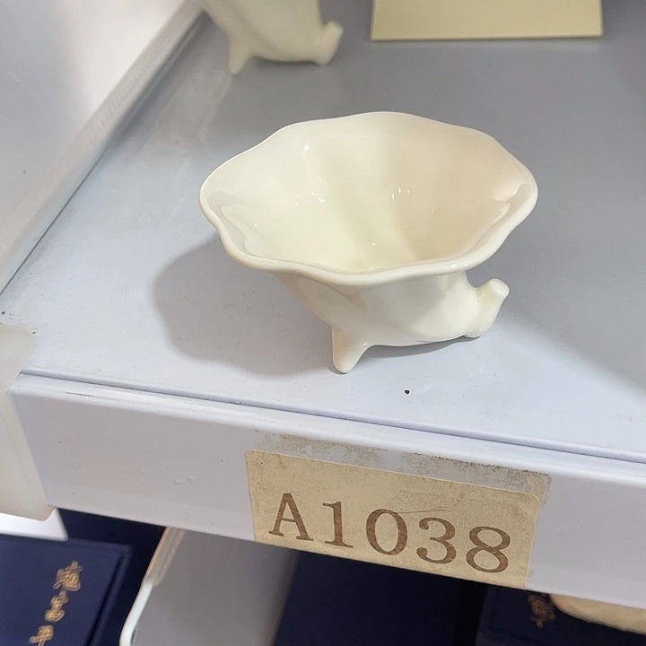 福利待遇多多哦哦哦