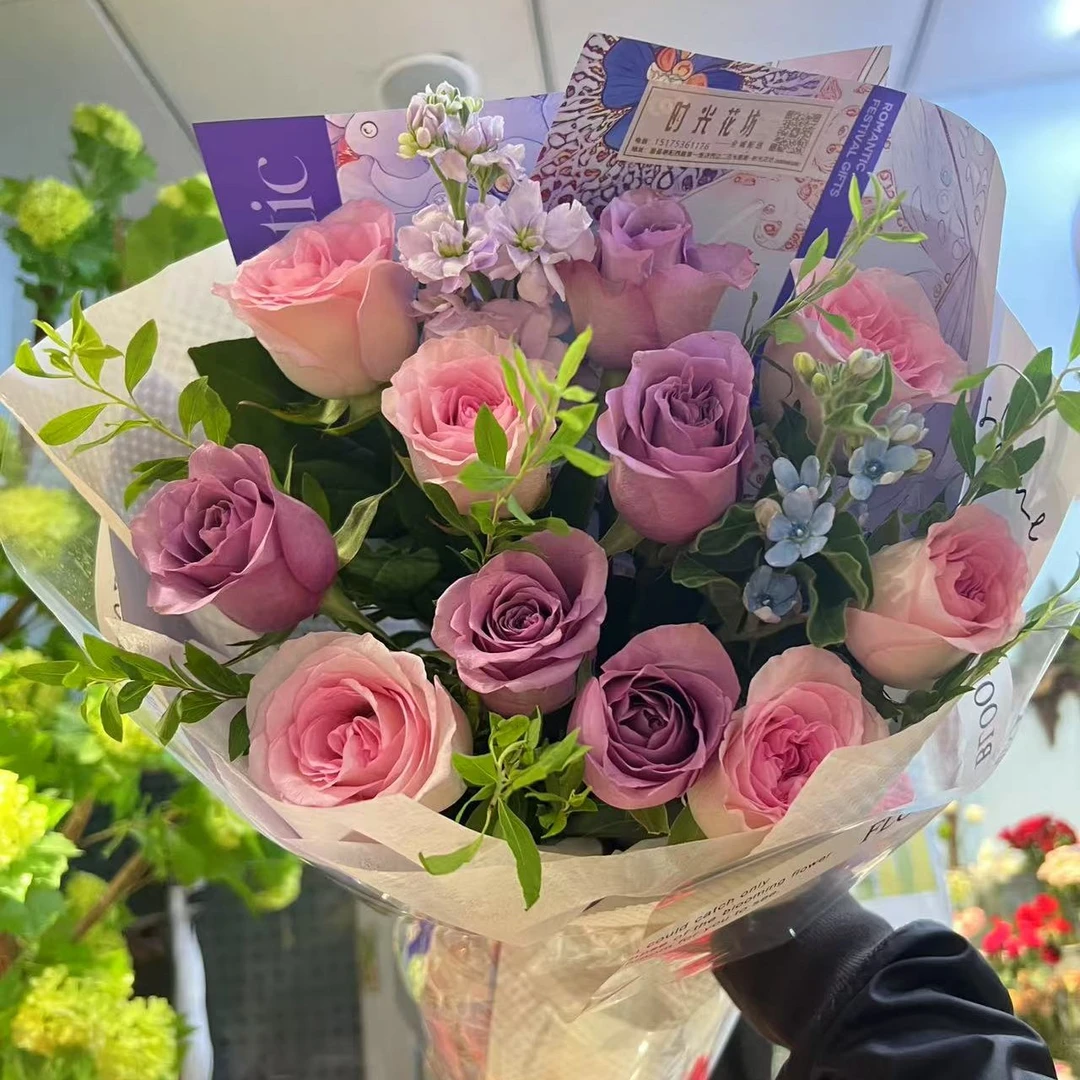 紫玫瑰粉玫瑰花束妇女节礼物送老婆易县鲜花店实体店