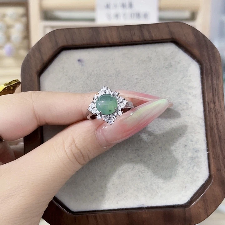 翡翠未镶嵌颈饰天然翡翠Ａ货