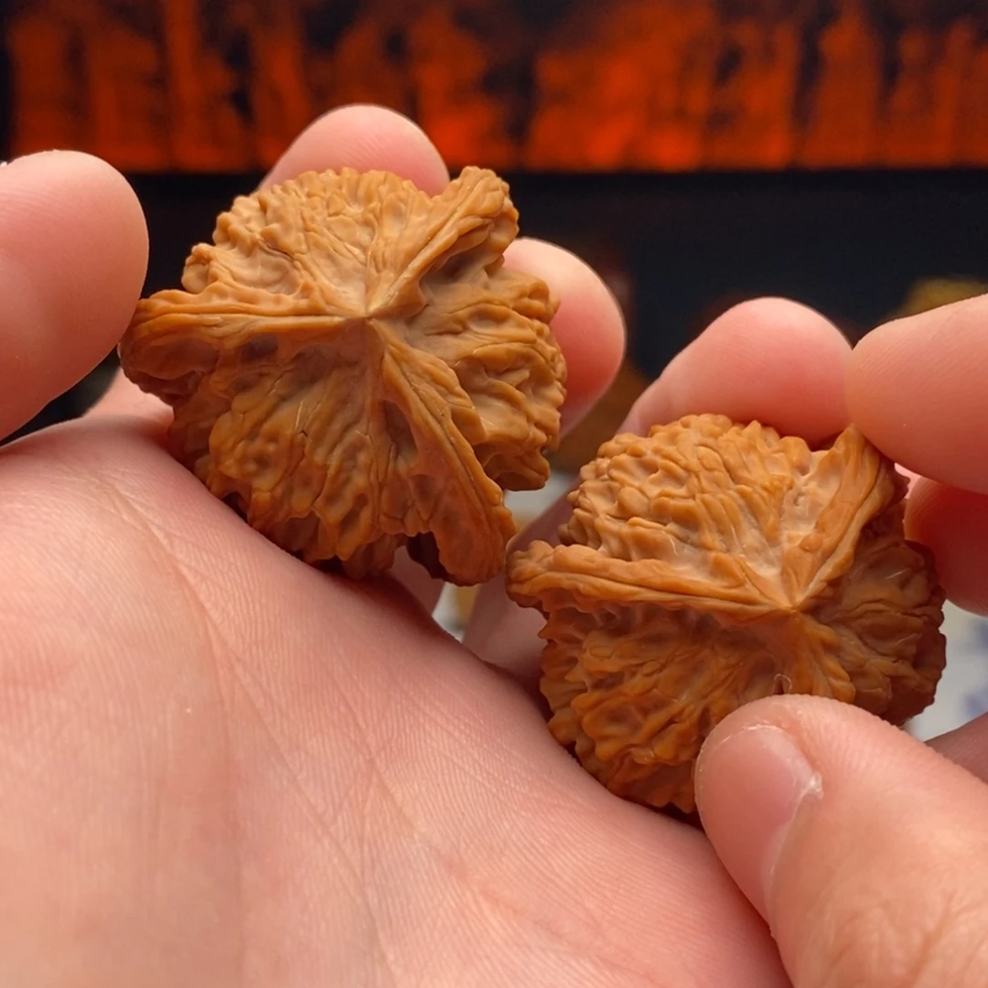 板***圆文玩核桃把件盘山