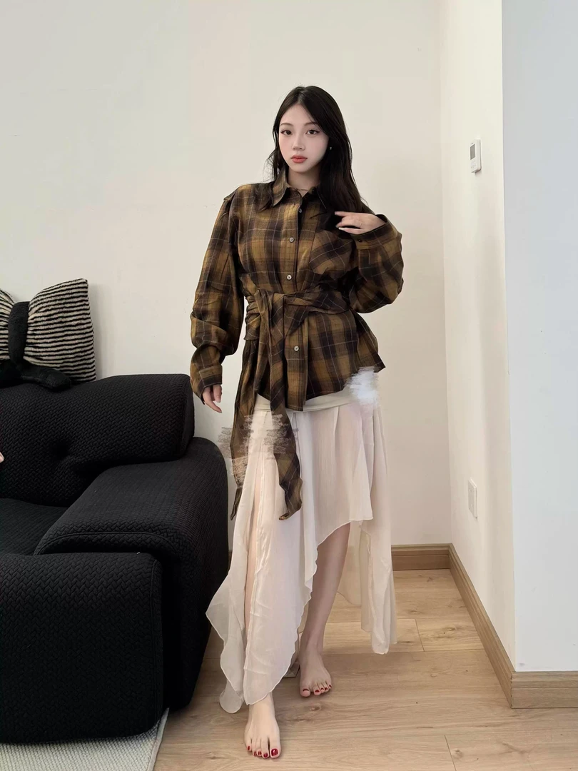 撞色格子绑带长袖衬衫女秋季新款设计感显瘦百搭网纱半身裙两件套