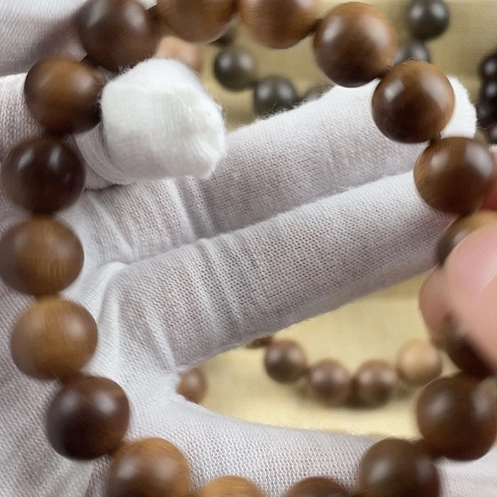 秋***.老山檀香1.2 单圈