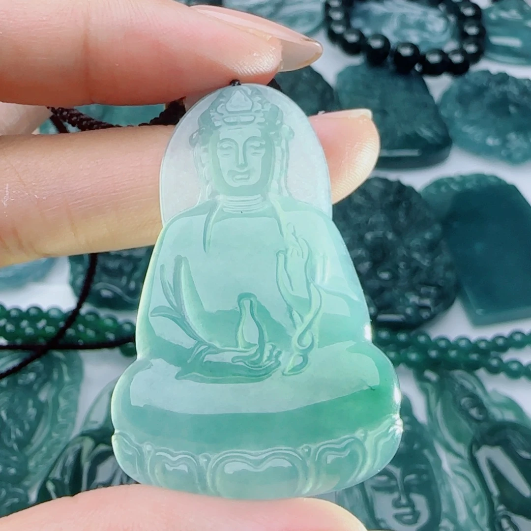 颈饰未镶嵌翡翠多样性发货天然的A货翡翠