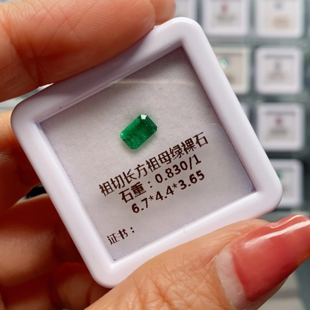 祖母绿裸石未镶嵌83分