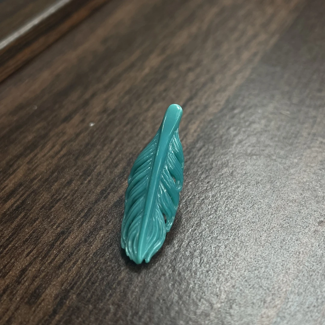 羽毛精品精工打灯透湖北十堰天然原矿绿松石侧挂提溜项链