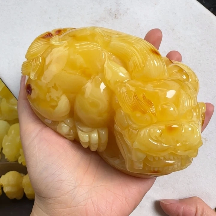 蜜蜡珠宝奇石未镶嵌