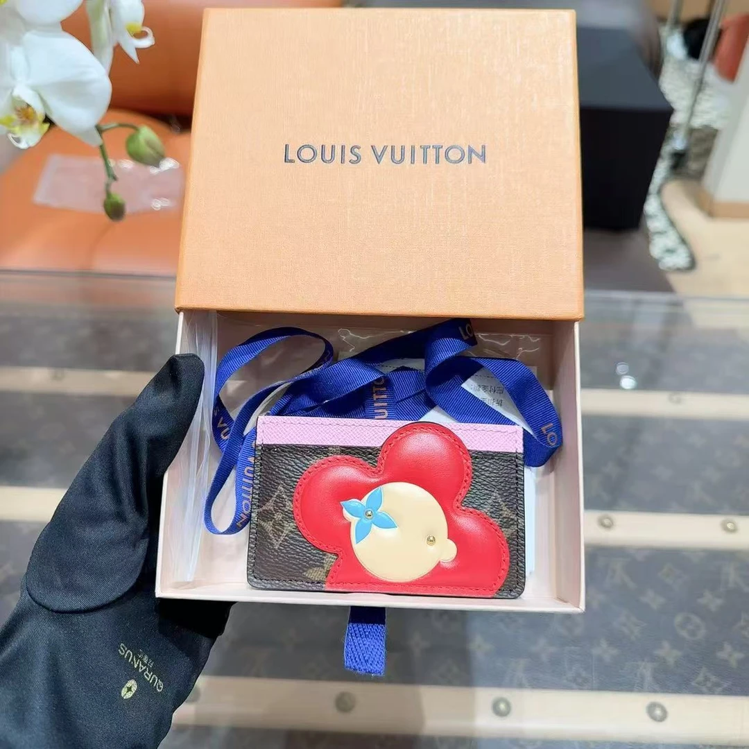 全新未使用 LouisVuitton/路易威登 限定款联名系列/卡包