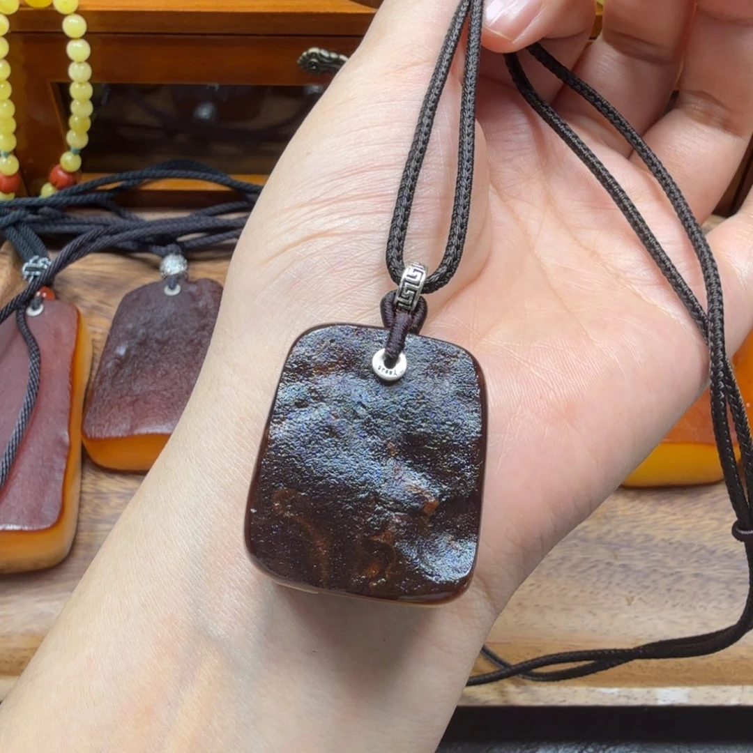 未镶嵌吊坠(赠链)琥珀