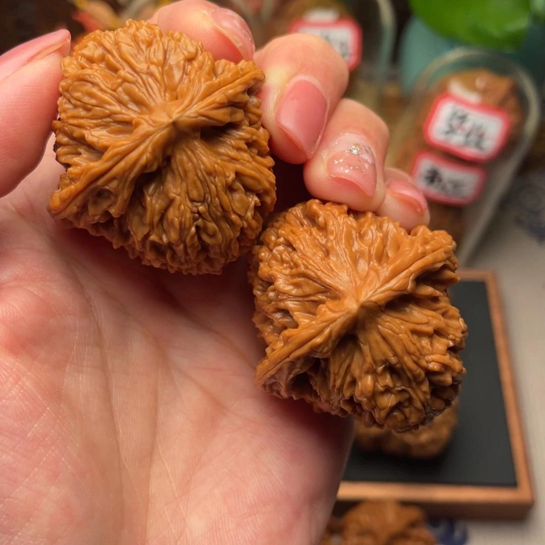 頭***了桃核把件48.克全品南疆41