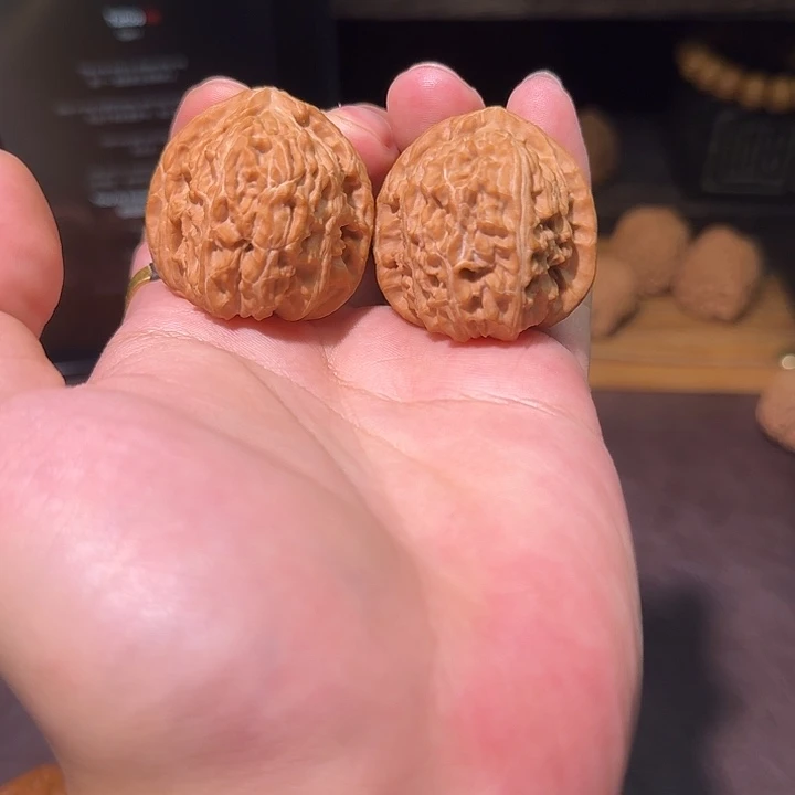 吊坠文玩核桃36全品三角白