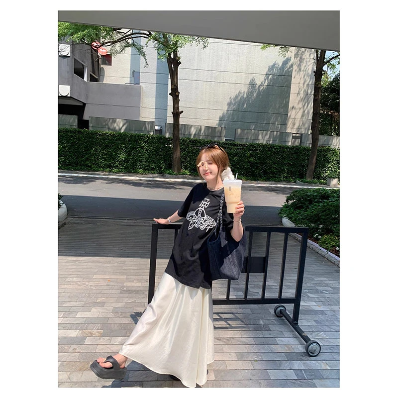 2025夏季小众设计款修身显瘦穿搭印花T恤短袖上衣时尚收腰半身裙