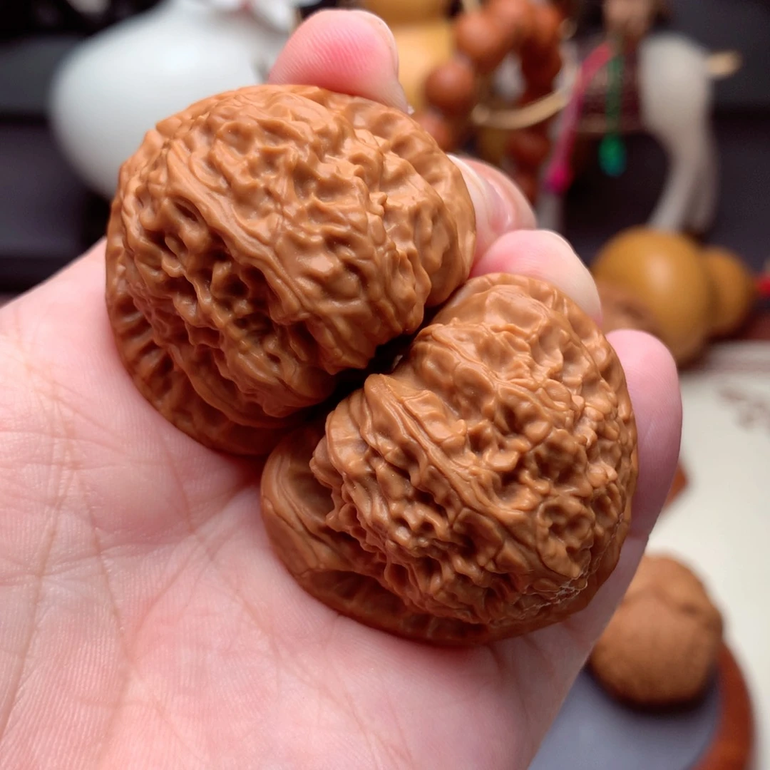 文玩核桃把件砂*三角白  1号
