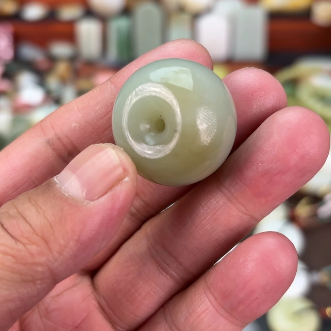 和田玉（糖玉）颈饰未镶嵌
