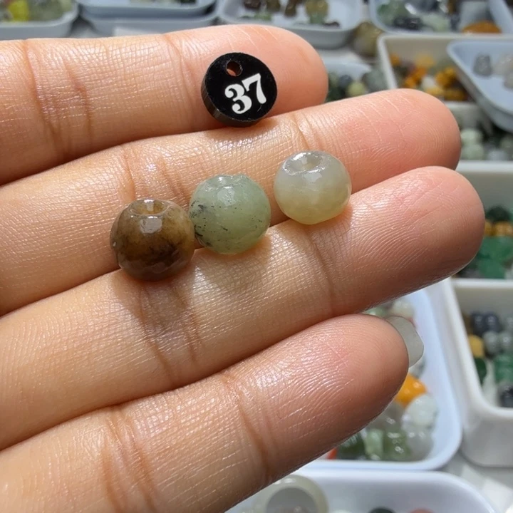 和田玉未镶嵌珠宝奇石
