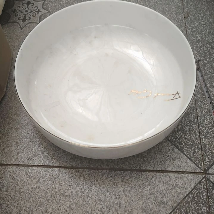 瓷片陶瓷盘子碗啥都有