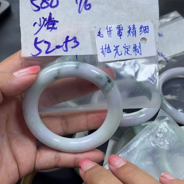 定制翡翠未镶嵌少****虎天然翡翠