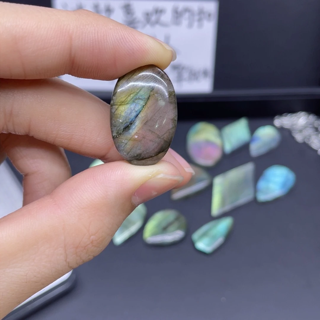 水晶不规则未镶嵌据****哦