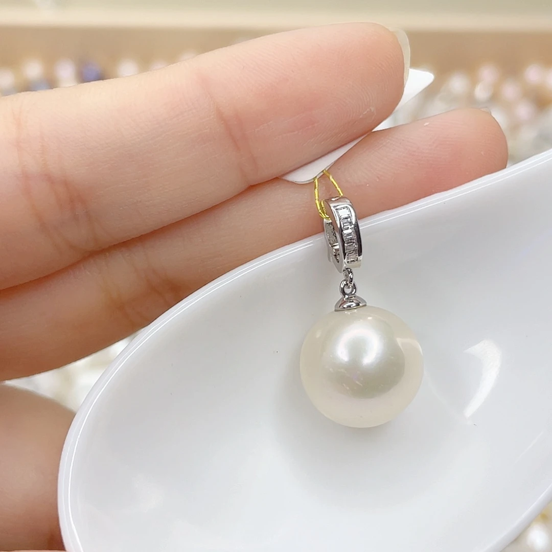 淡水珍珠未镶嵌吊坠(赠链)