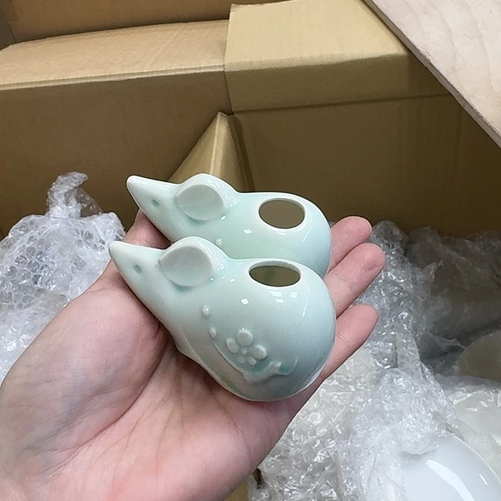山**秀瓷器。