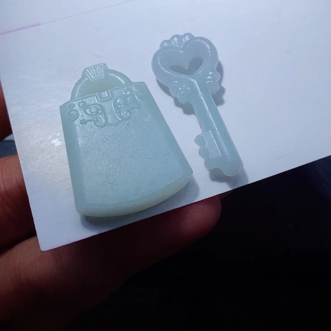 未镶嵌定制翡翠天生一对王炸