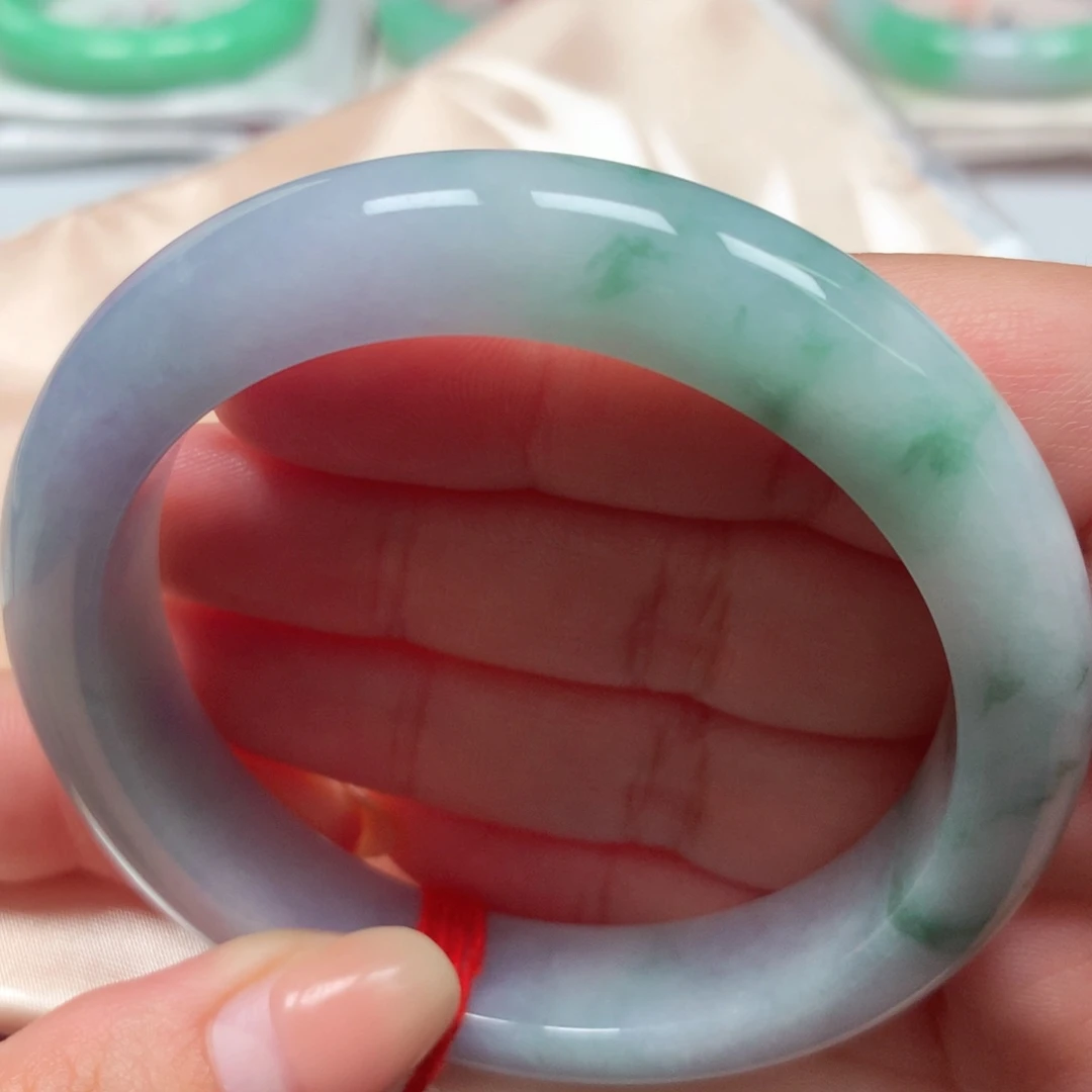 翡翠未镶嵌手镯3飘花春彩 半山水