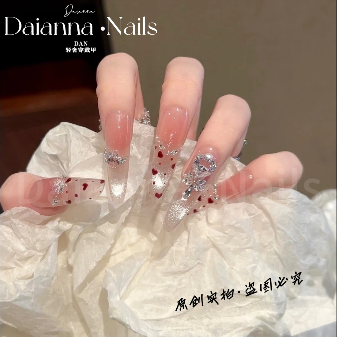 手工穿戴甲中长款裸色系显肤色渐变腮红猫眼爆闪爱心岛屿
