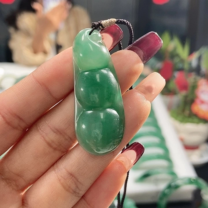 石英质玉颈饰未镶嵌小****～