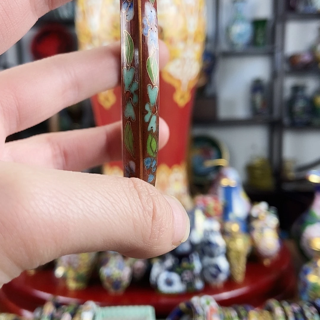 芊****铜景泰蓝手镯一个老